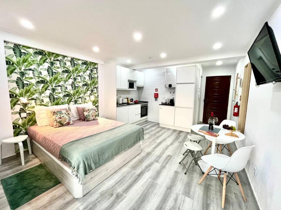 New-Romantic Studio Near The Beach! Paço de Arcos Buitenkant foto